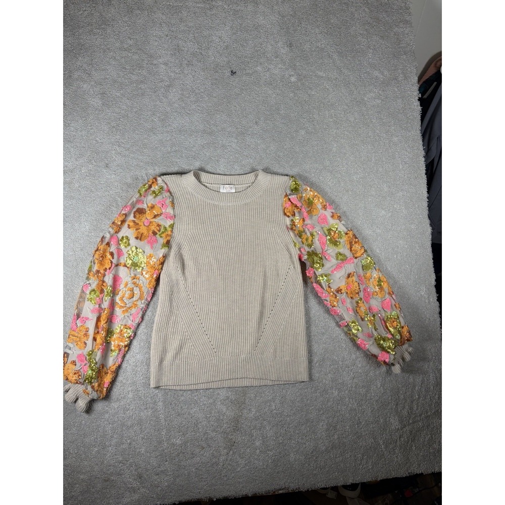 fate daisy flower puff sleeve sweater small